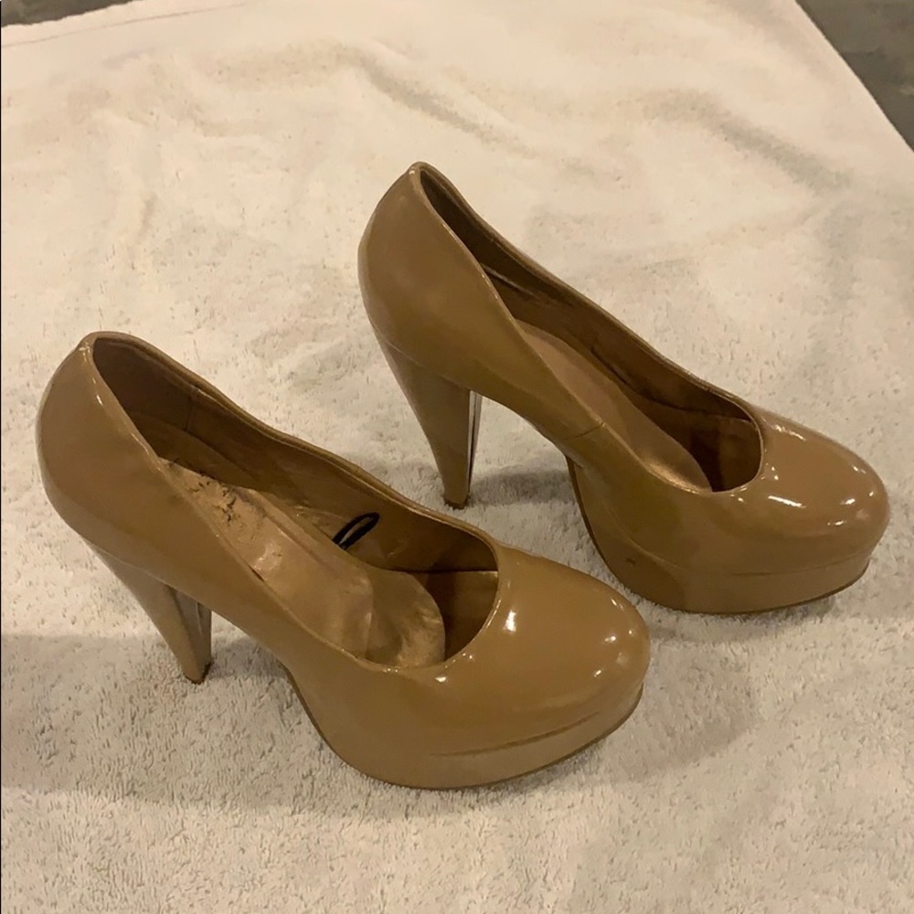 High Heel Tan Shoes